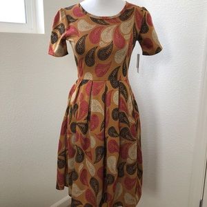 Small Amelia LuLaRoe Brand New!